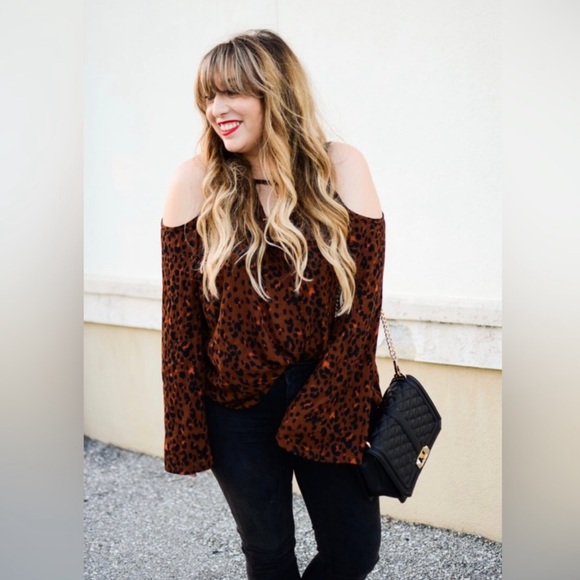 Mossimo Animal Print Leopard Cold Shoulder Top Rust Chocolate Brown Red Pink Med - Picture 1 of 8